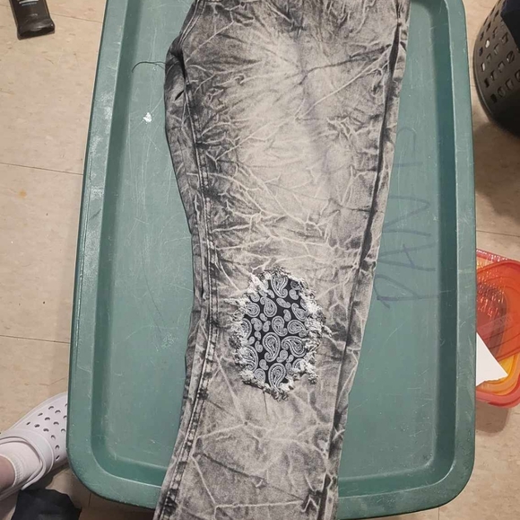 Jeans - Picture 4 of 4